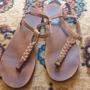 Ladies Rainbow T strap sandals